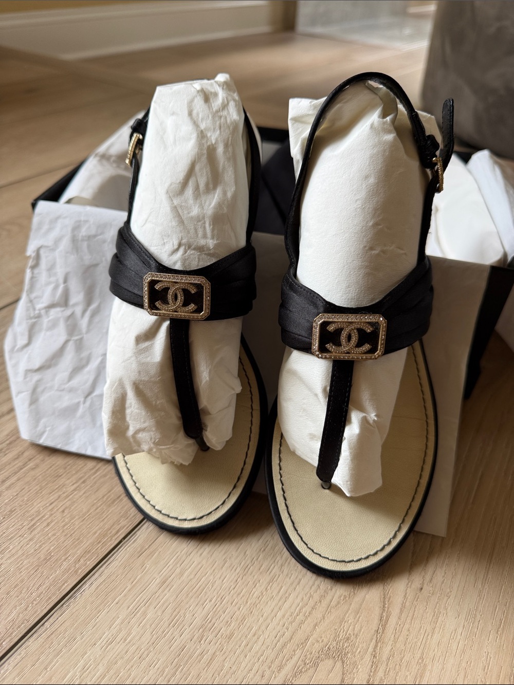 Chanel 23C Princess CC flat thong sandal size 38